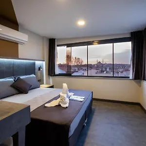 the-queen-hotel.istanbul-turkeyhotels.com/