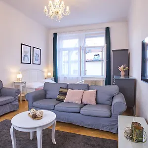 מלון דירות Charles Bridge Premium, פראג